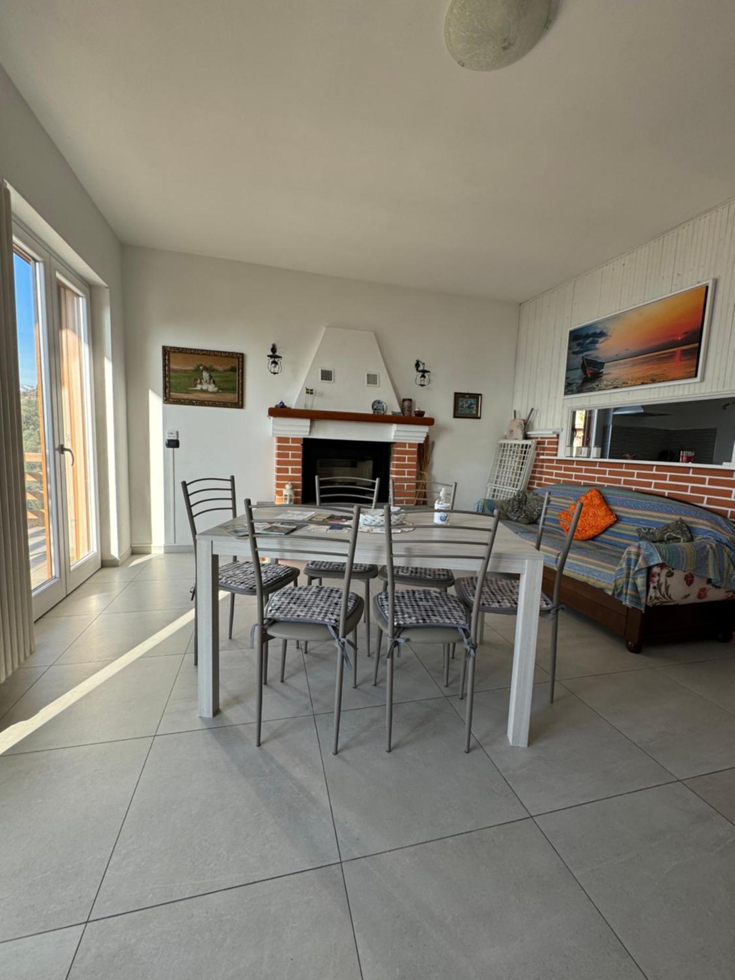 Villa Bianca Varenna Luaran gambar